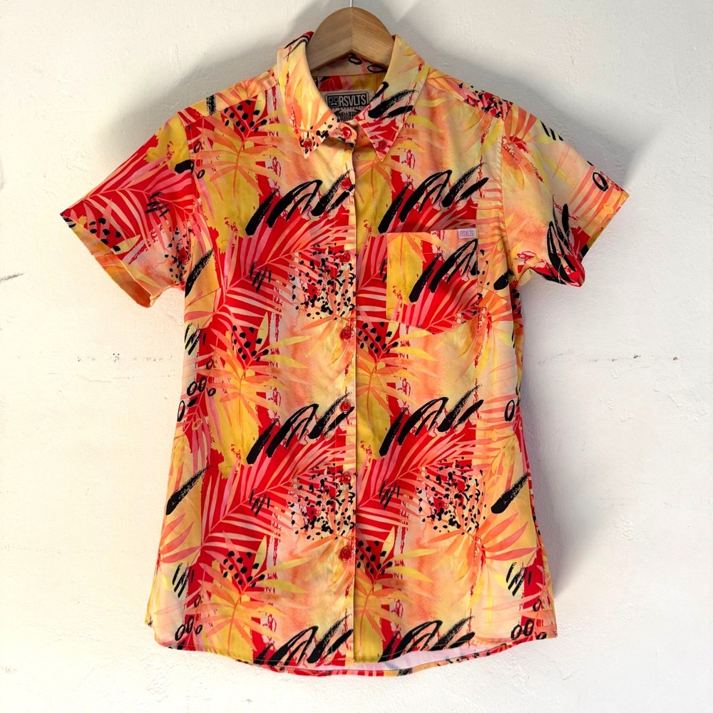 NWT RSVLTS Dare Mighty Things Womens Kunuflex Short Sleeve Shirt Small Tropical